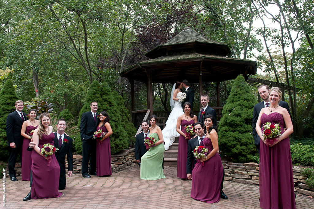 marsala wedding group photo