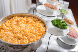 mac and cheese station for weddings