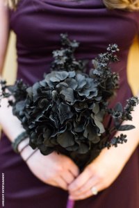 black wedding bouquet
